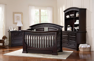 Beaumont Crib in Coco Finish